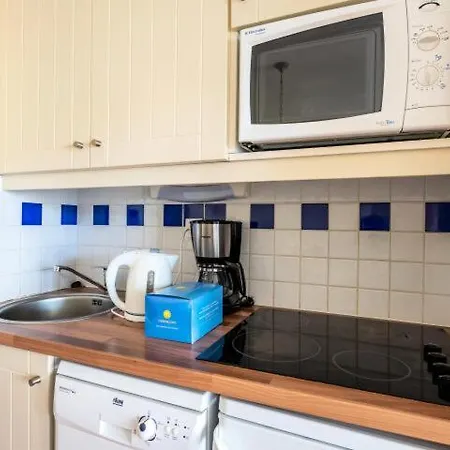 Apartamento Sur Golf Avec Piscine Chauffée à Lacanau-océan Lacanau