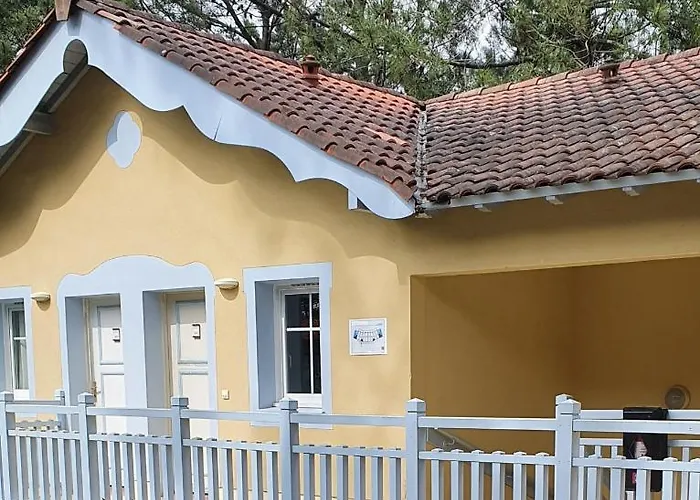 Sur Golf Avec Piscine Chauffée à Lacanau-océan